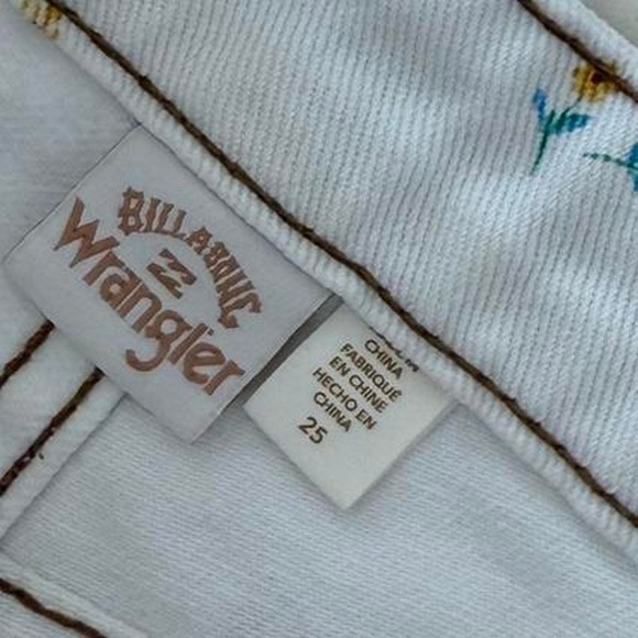 wrangler x billabong limited edition white she's cheeky floral jeans womens‎ 25 - Picture 5 of 9